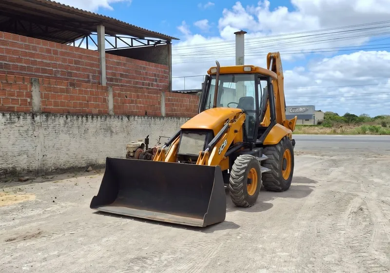 Retroescavadeira JCB 3C - Miniatura 3